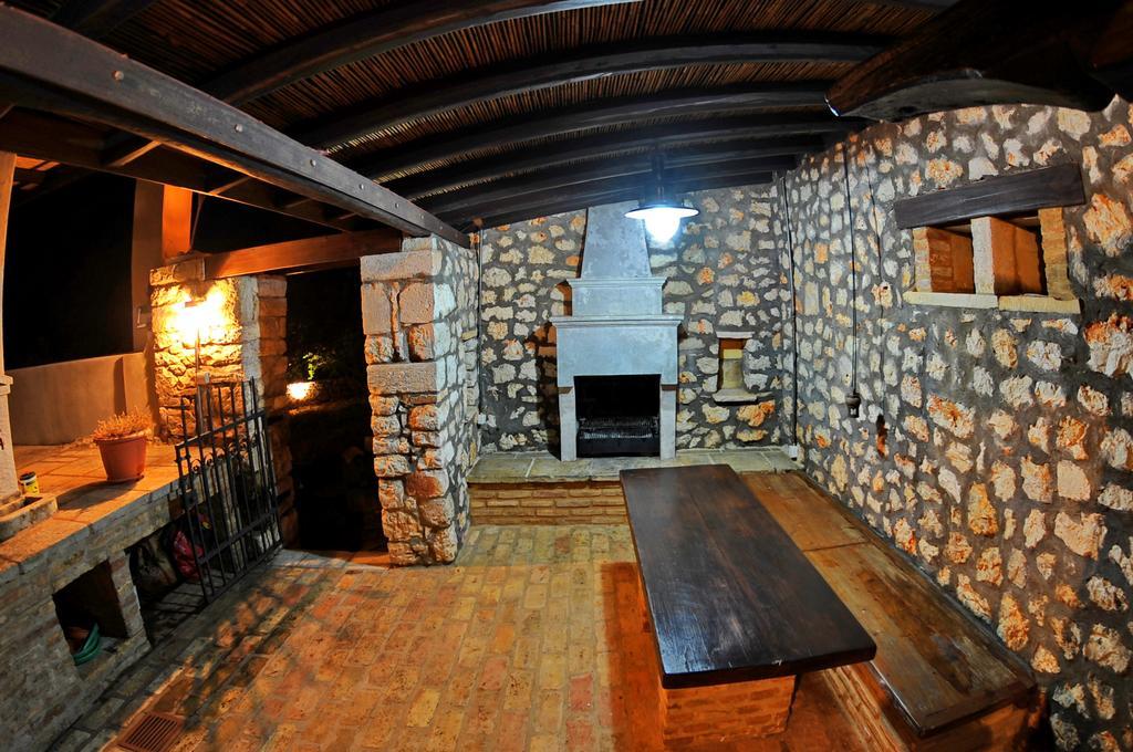 Domus Nostos Villa Apolpaina Exteriör bild